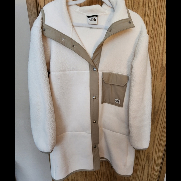 The North Face Jackets & Blazers - The North Face Cragmont Hooded Fleece Coat, small